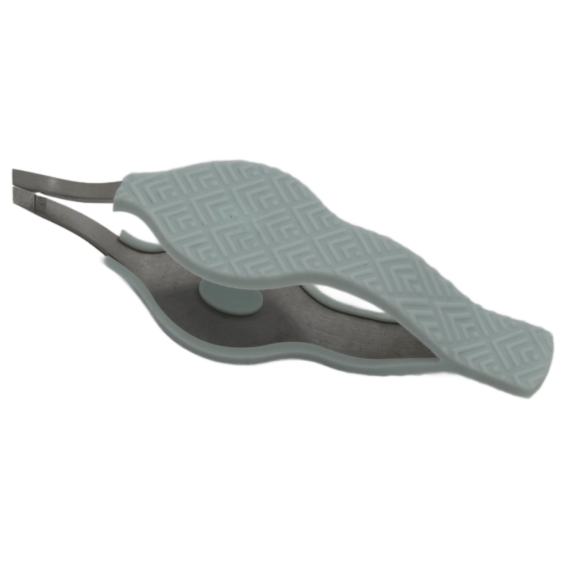 Close-up of ergonomic textured handle and spring mechanism for better control