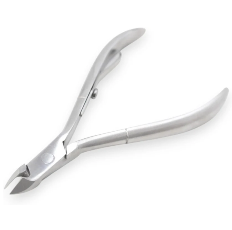 La Cross Professional Cuticle Nipper with diamond-ground stainless steel blades and ergonomic handles
