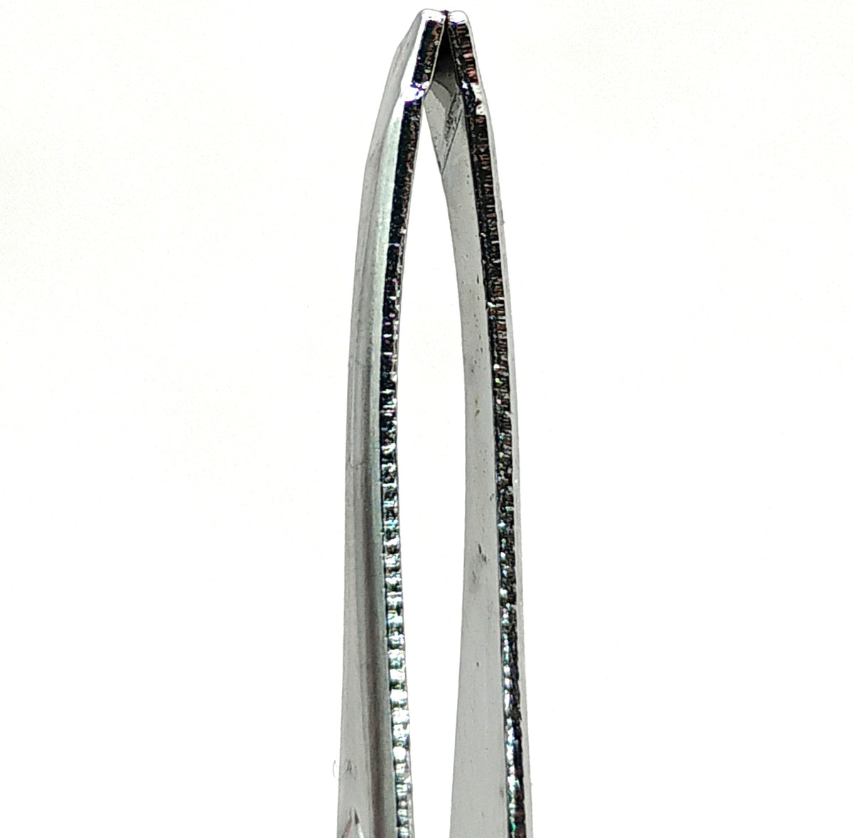 Slant Tip Tweezer – Diamond-Ground Stainless Steel Brow Tweezer